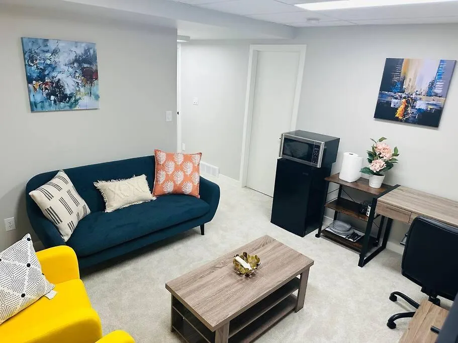 1 Bedroom Modern Basement Suite With Private Entrance Winnipeg Casa vacanze